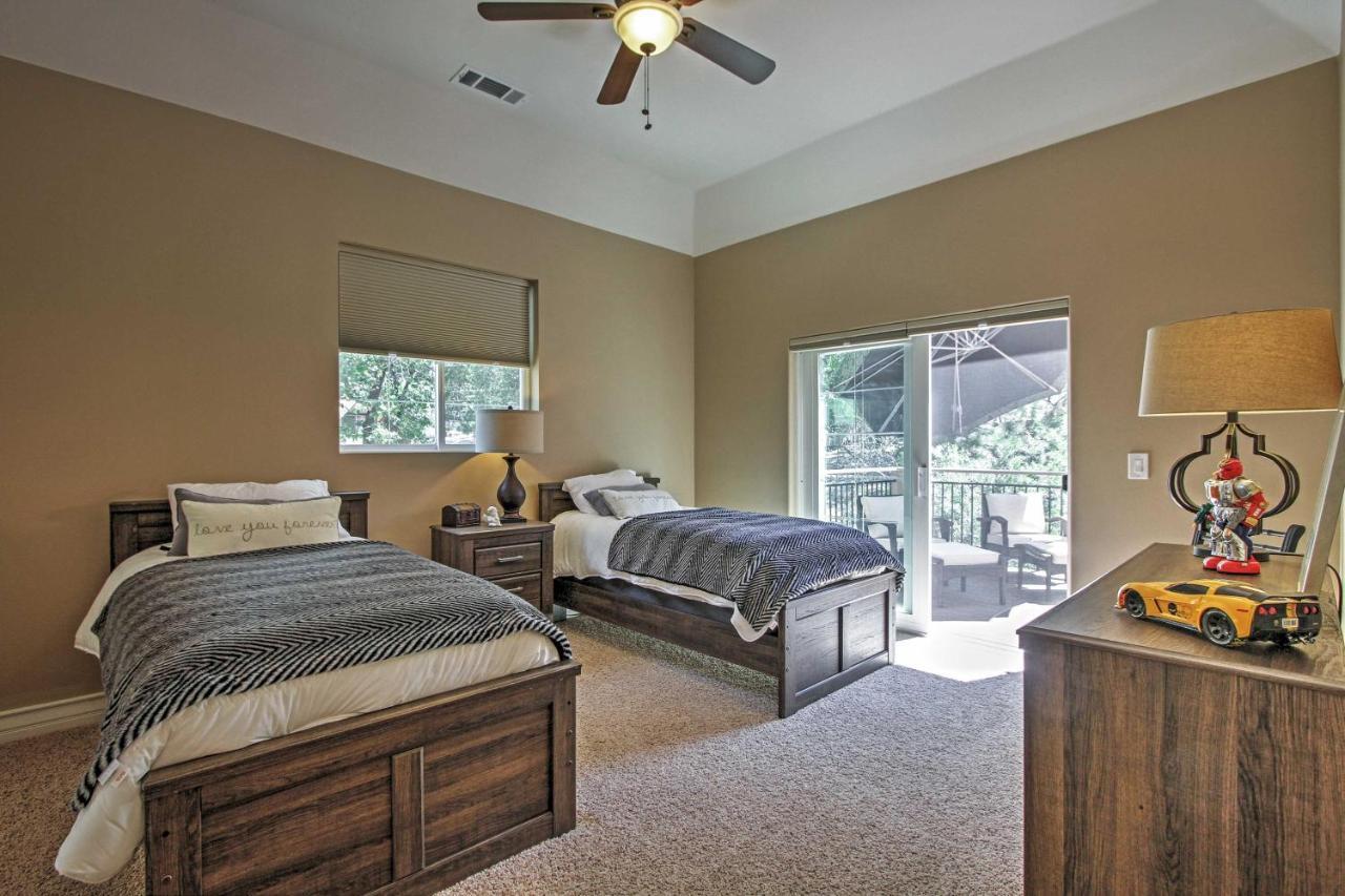 Roomy Home With Deck, 5 Mi To Lake Arrowhead Village Kültér fotó